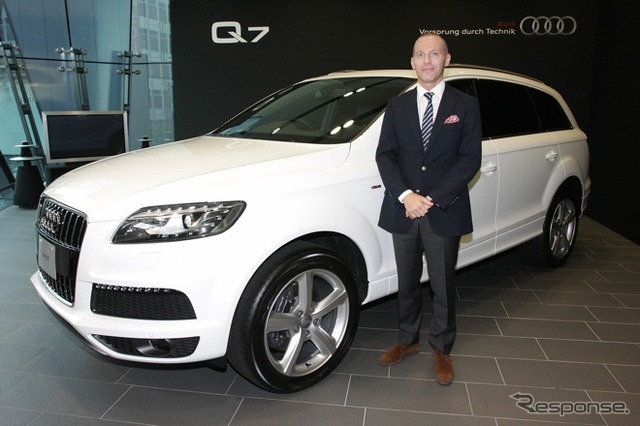 アウディQ7