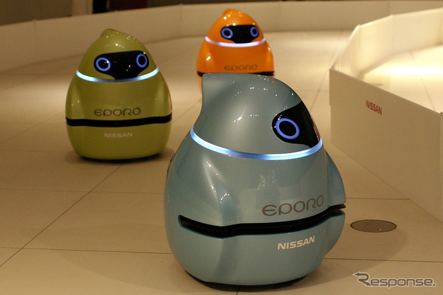 日産　ロボットカー　エポロ（EPORO）
