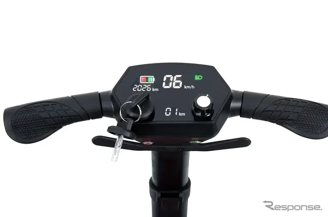 折りたたみ式電動モビリティ「Lieto Luce(リエート・ルーチェ)」