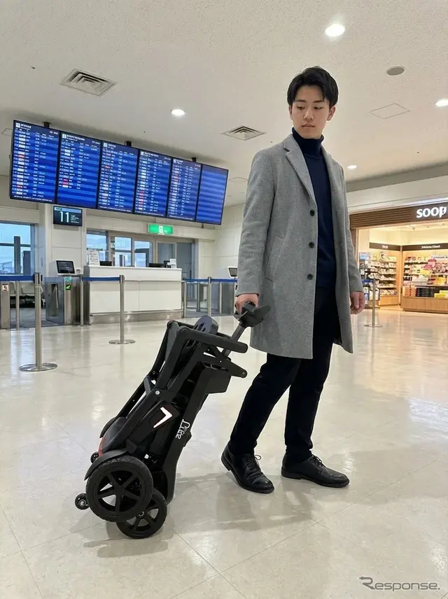 折りたたみ式電動モビリティ「Lieto Luce(リエート・ルーチェ)」