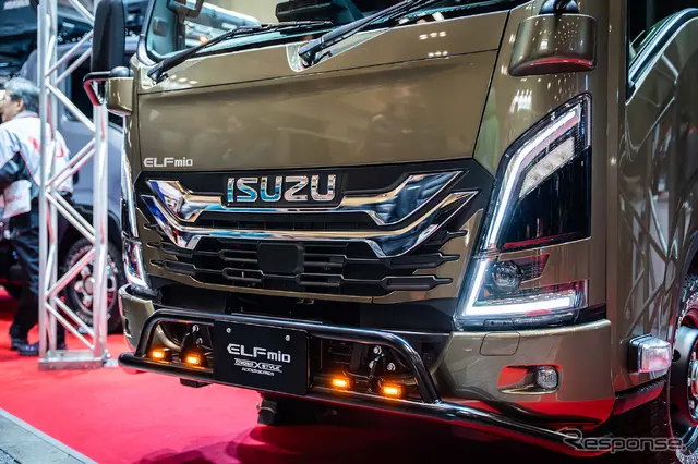 いすゞブース…大阪オートメッセ2026