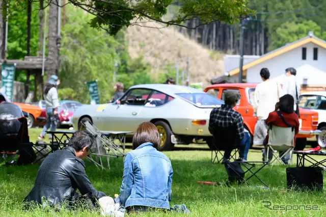クラシックカーイベント「クラシックカーカフェ」の展示交流イベント
