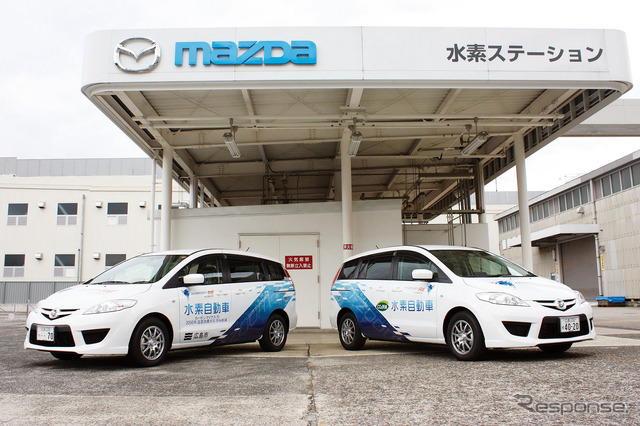プレマシー ハイドロジェンREハイブリッド（燃料電池車）