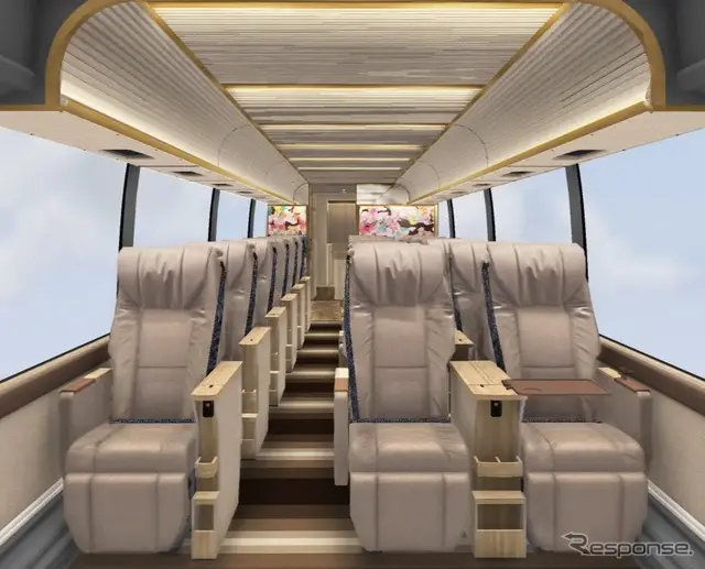 定員18名の専用車両「LUVIA」