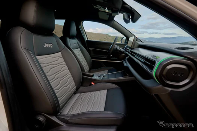 ジープ・アベンジャー 4xe