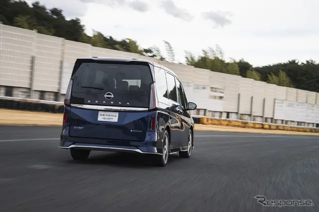 日産『セレナ AUTECH SPORTS SPEC』