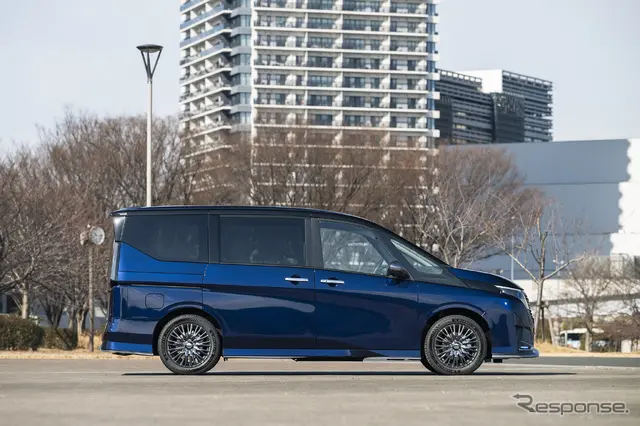 日産『セレナ AUTECH SPORTS SPEC』