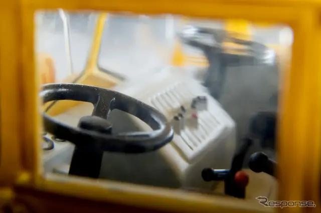 「トミカリミテッド ヴィンテージ」の「東急 SW2Z2 道路清掃車」