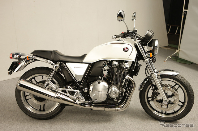 CB1100