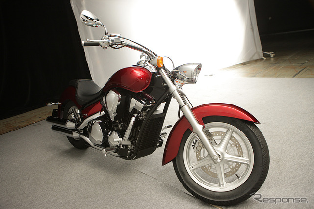 VT1300CR