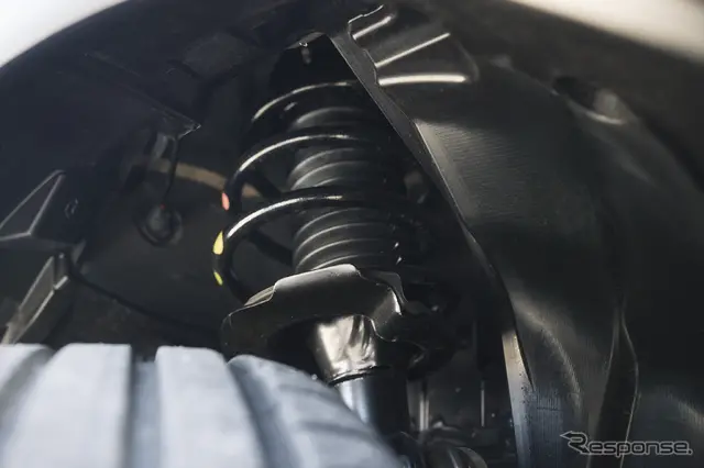 日産『セレナ AUTECH SPORTS SPEC』