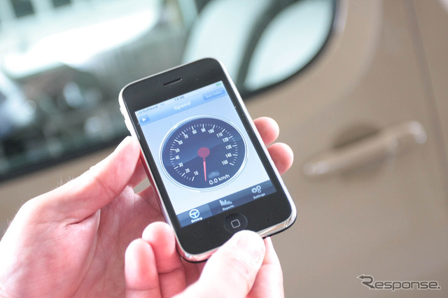 日産、iPhone を活用したエコ運転診断の体験試乗会
