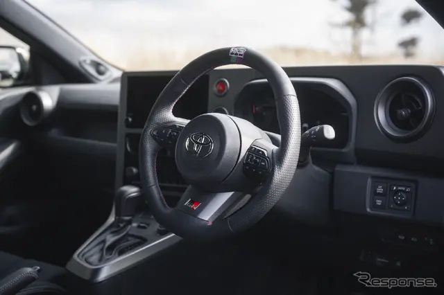 トヨタ GRヤリス　HKS「ハイパーマックスS」装着