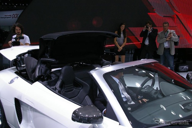 R8スパイダー