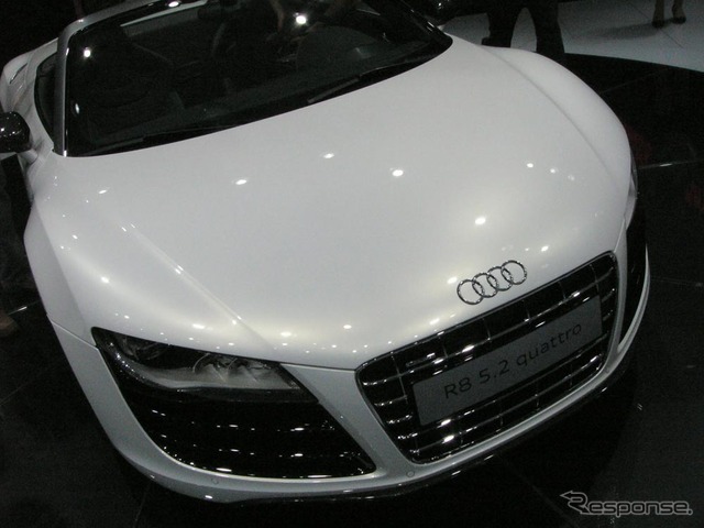 R8スパイダー