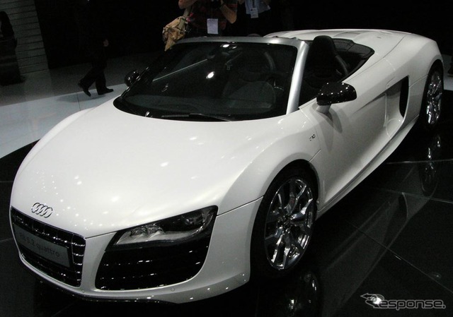 R8スパイダー