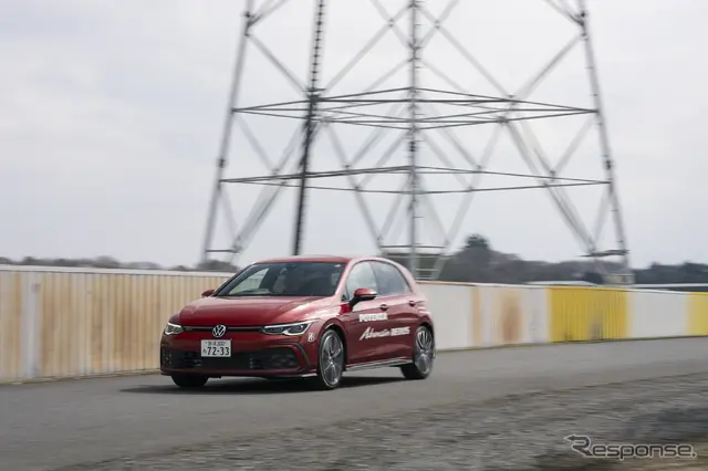 ブリヂストン アドレナリンRE005を装着したVWゴルフGTI