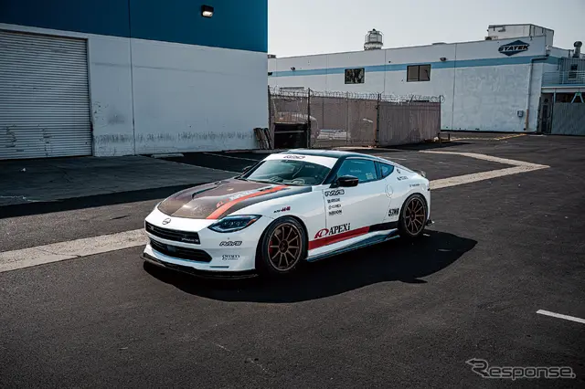 レイズ グラムライツ 57NR × NISSAN RZ34