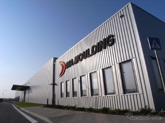 機能成形品事業の生産子会社ダイアモールディング・スロバキアの工場