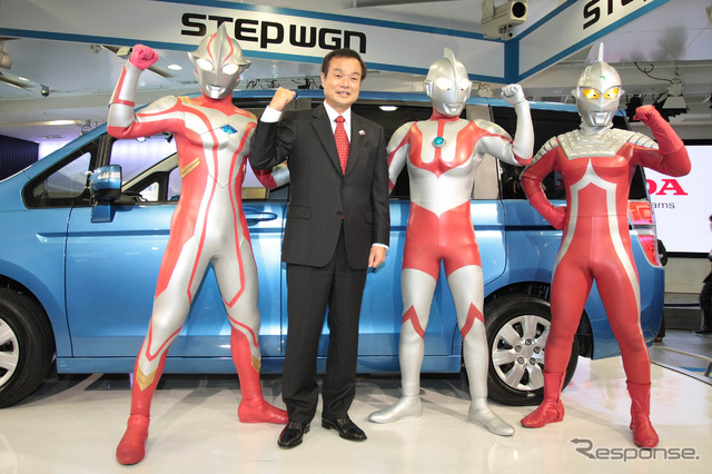 伊東社長とウルトラ兄弟