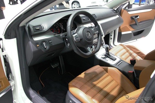 VW パサートCC Rライン