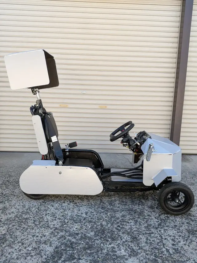 折り畳み式超小型電気自動車「Jo-Car（ジョーカー）」の最新バージョンVer.0.4