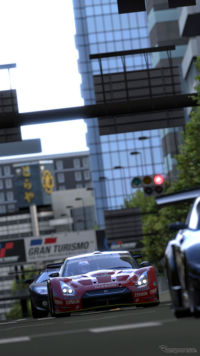 こちらもXANAVI NISMO GT-R23号車。後ろには「とらや」とあり、赤坂や銀座の辺りか?(GT5)