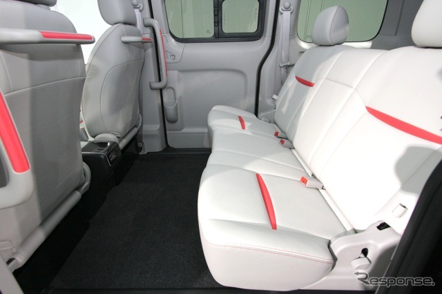 NV200バネットタクシー