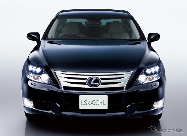 LS600hL バージョンUZ