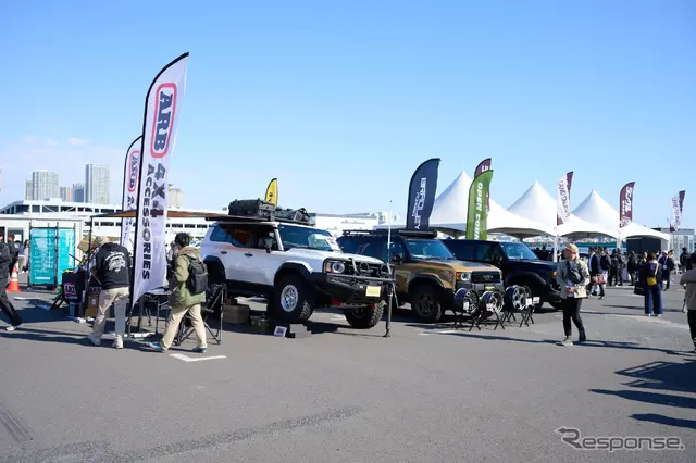 ランクルを愛するカスタマイズパーツメーカーも多数出展