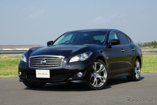 日産 新型 フーガ(プロトタイプ) 370GT タイプS