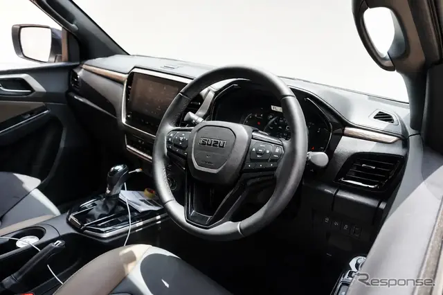 タイから並行輸入されるいすゞ『D-MAX』