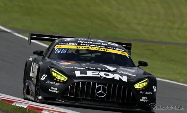 GT300クラス展示車両：LEON PYRAMID AMG