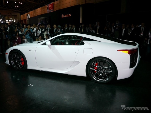 レクサスLFA