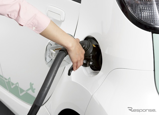 アドバンスドテクノロジー賞：三菱 i-MiEV