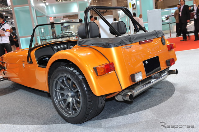 ケーターハム CSR175EU4