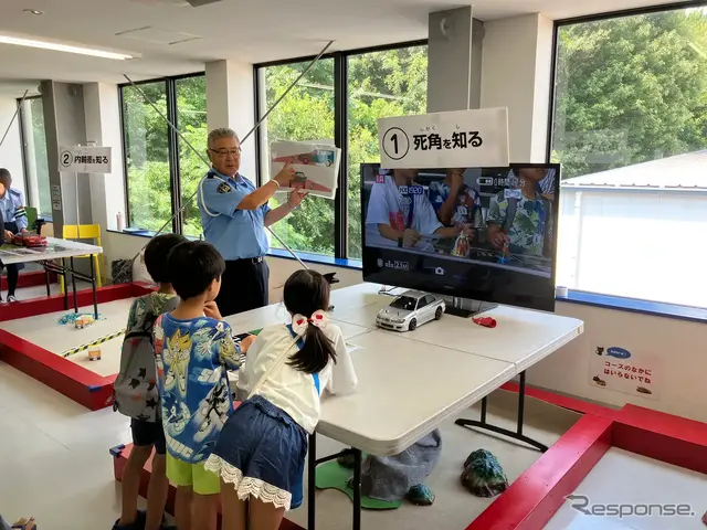 茨城県つくば市で開催されている小学生向けラジコン交通安全教室