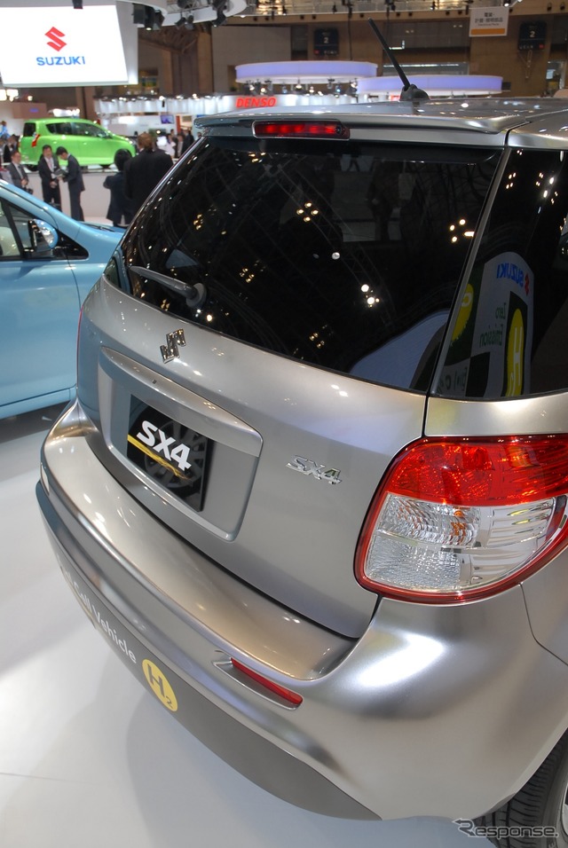 スズキ SX4-FCV