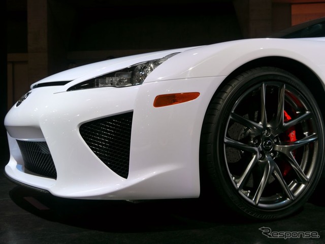 レクサスLFA