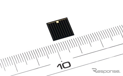 世界最高変換効率35.8%を達成した化合物3接合型太陽電池セル