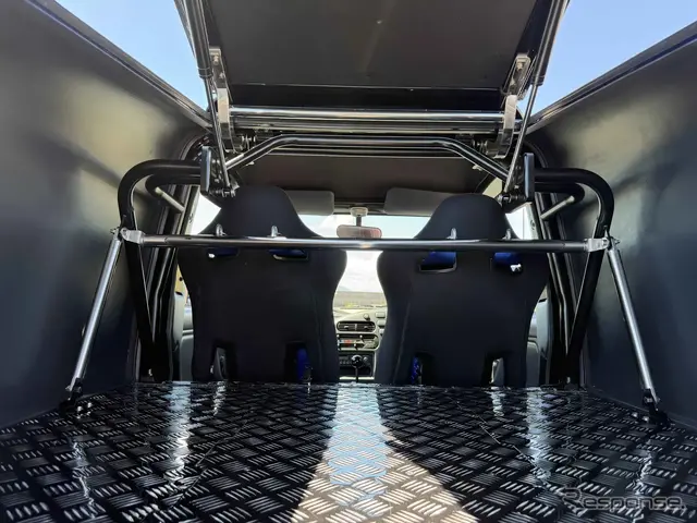 CAMPER