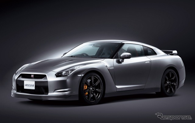 日産GT-R Black Edition