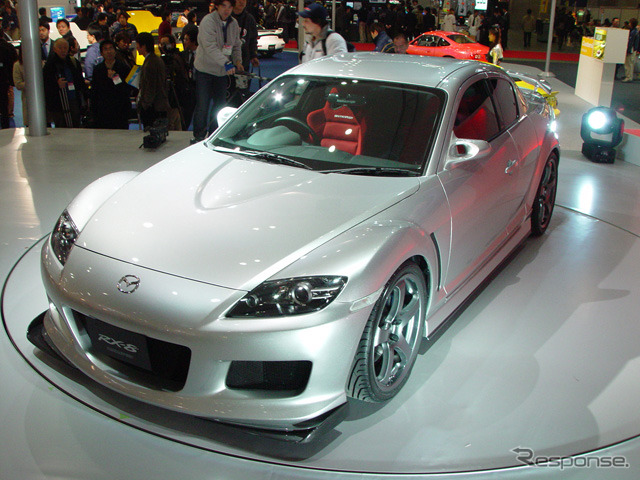 【オートサロン2003速報】量産型は日本初展示---マツダ『RX-8』を見逃すな