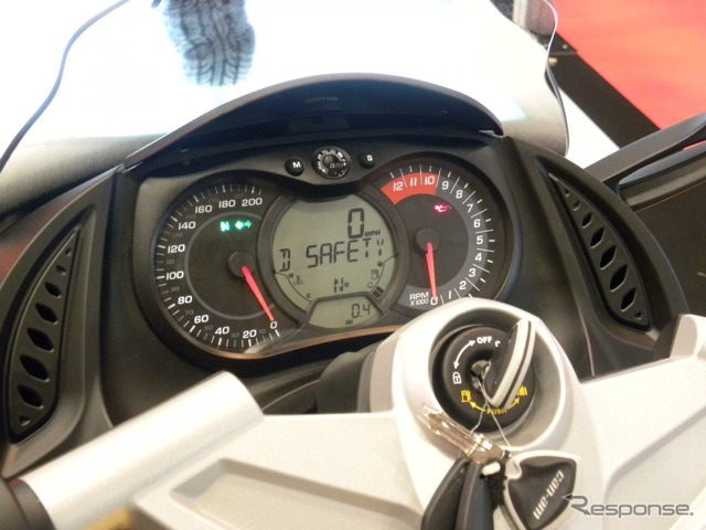 BRP Can-Am Spyder roadstar