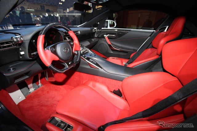 レクサスLFA(レクサススタンド)