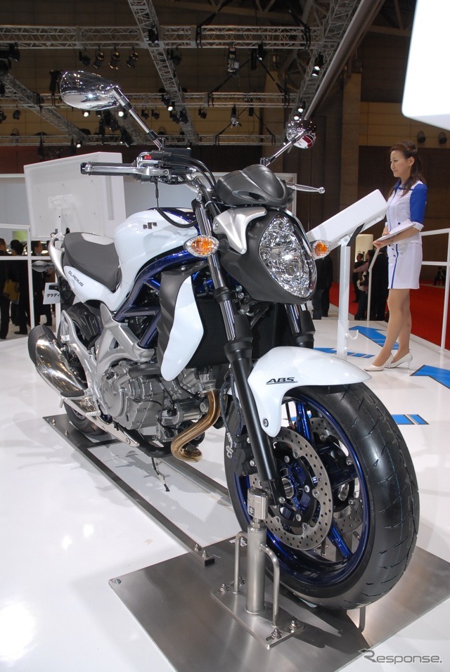 スズキ・グラディウス400ABS
