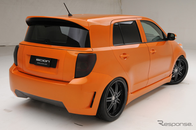 トヨタ サイオンxD(日本名:トヨタイスト)Kogiモービルキッチン