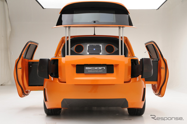 トヨタ サイオンxD(日本名:トヨタイスト)Kogiモービルキッチン