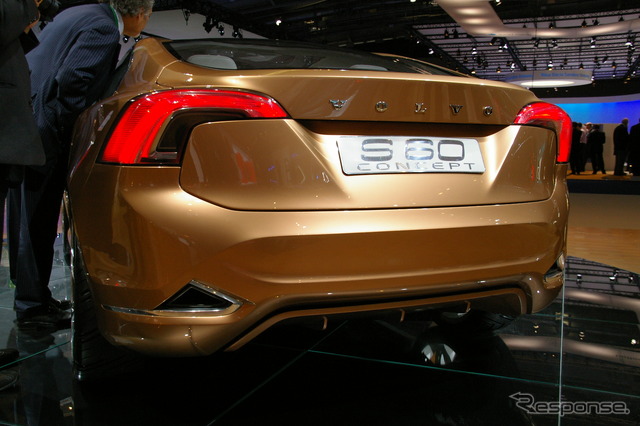 S60コンセプト(フランクフルトモーターショー09)