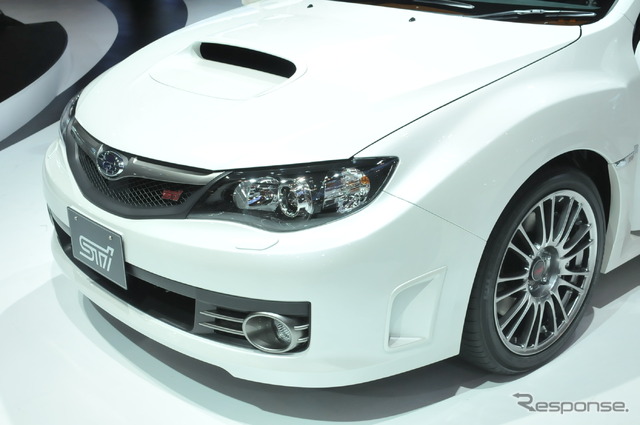 スバル インプレッサ WRX STIカーボン